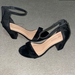 Women’s heels size 6.5